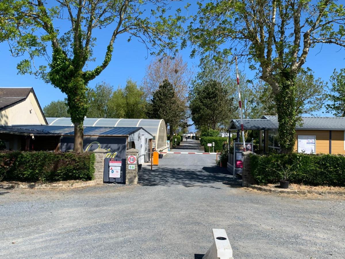 Camping Le Robinson Hotel Colleville-sur-Mer Kültér fotó